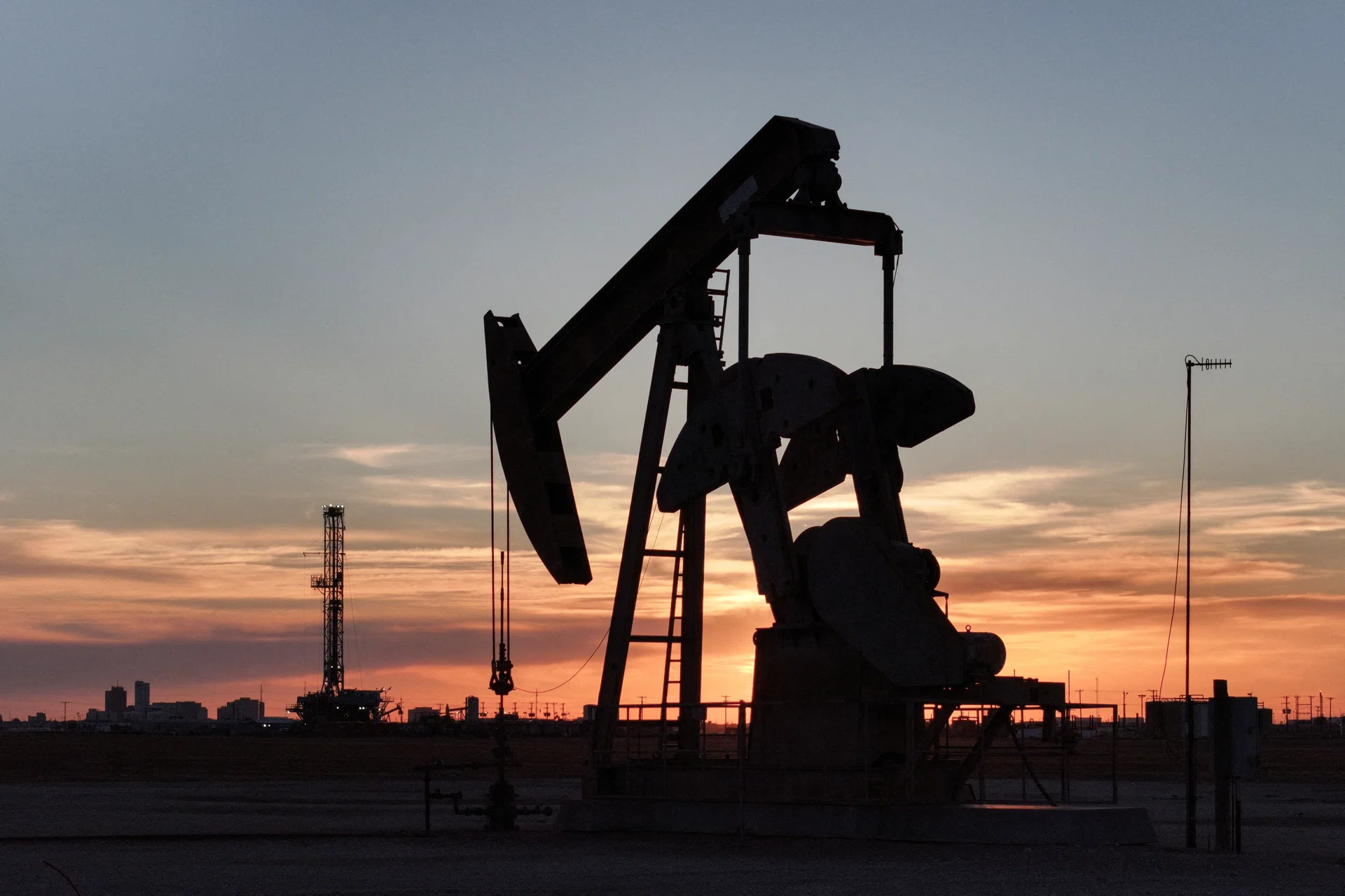 The global oil cushion isn't really hitting ‘tank bottoms'