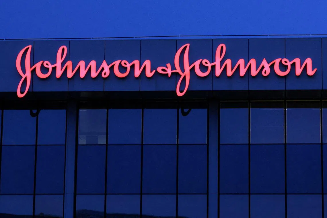 Healthcare giant Johnson & Johnson sought expert advice in the intersection of robotic devices and medical procedures. It subsequently assembled an advisory board comprising practising doctors with expertise in the field as well as robotics experts with experience in the design and development of such devices.