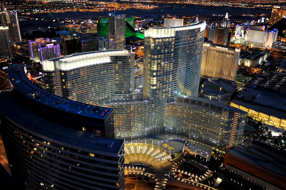 The CityCenter deal is structured to deliver Realty Income an unlevered rate of return of at least 8.3% when the shares are redeemed. 