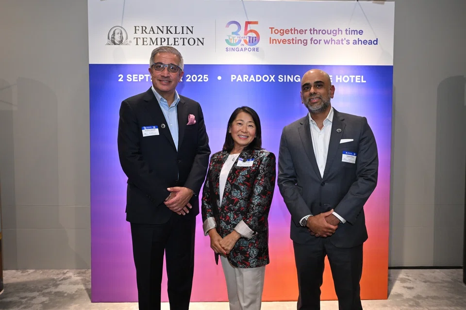 [From left to right] Manraj Sekhon, Chief Investment Officer of Templeton Global Investments; Tiffany Hong, Chief of Staff to the CEO, Franklin Templeton; and Tariq Ahmad, Head of APAC, Franklin Templeton; pictured together at Franklin Templeton Singapore.