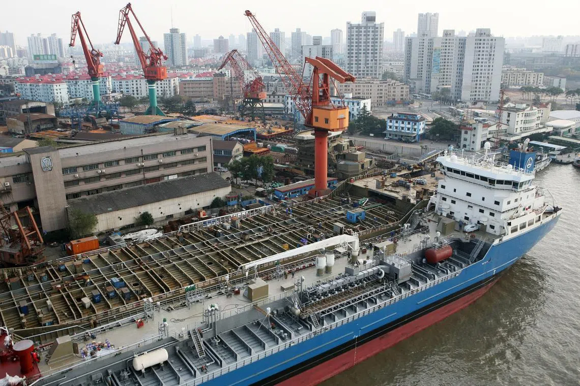 Yangzijiang Shipbuilding has secured orders with an aggregate value of nearly US$1.5 billion in the year to date.