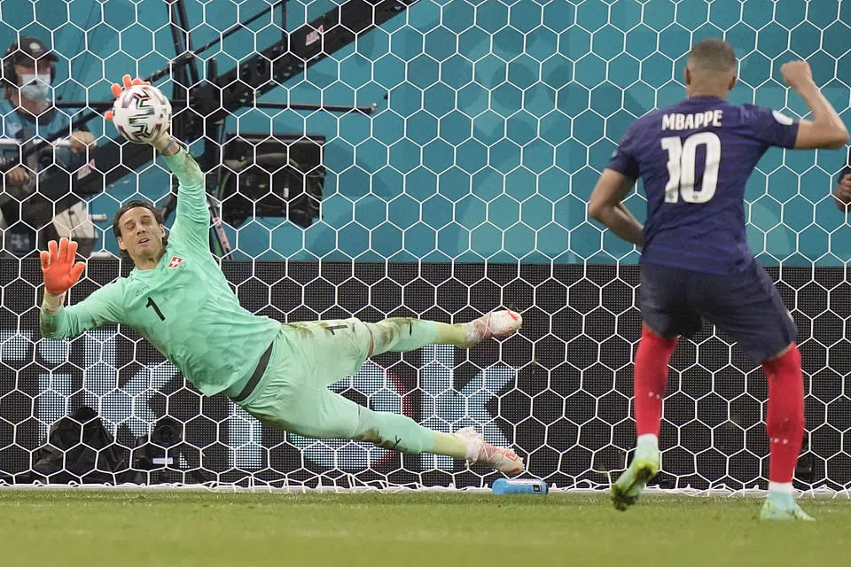 Worth setting the alarm clock to savour the twists and turns of a