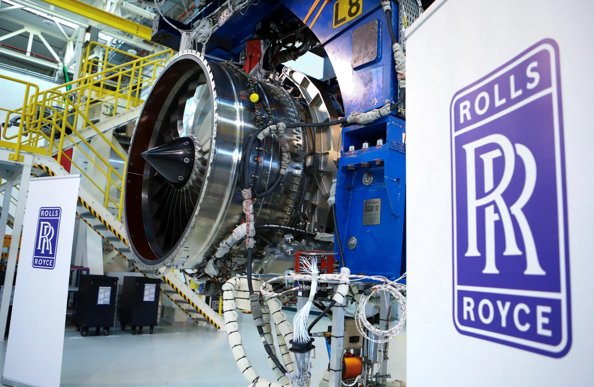 Rolls-Royce defends pricing after airlines bash engine industry