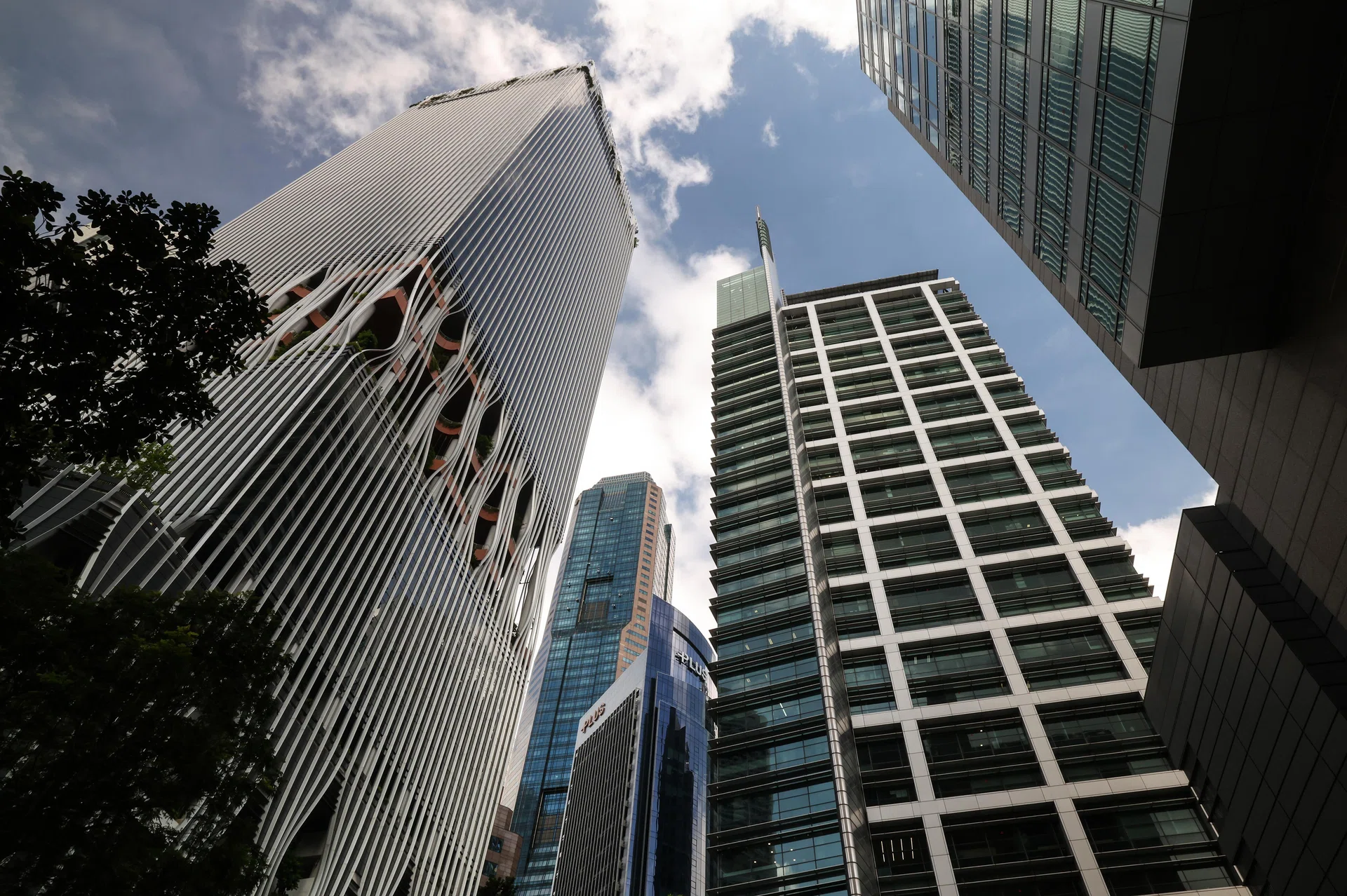 Singapore prime offices shine as URA rent index rises 0.8% in Q2
