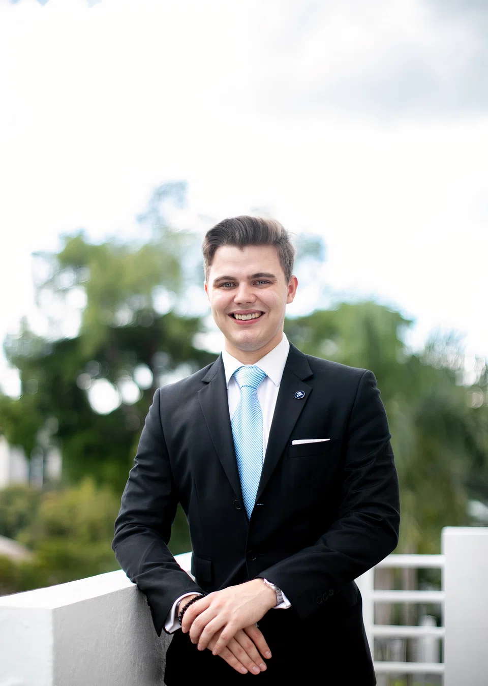 Being in Singapore motives Lukas Peterlik to work hard and provides him with the opportunity to interact with the EHL alumni here and learn from them.  