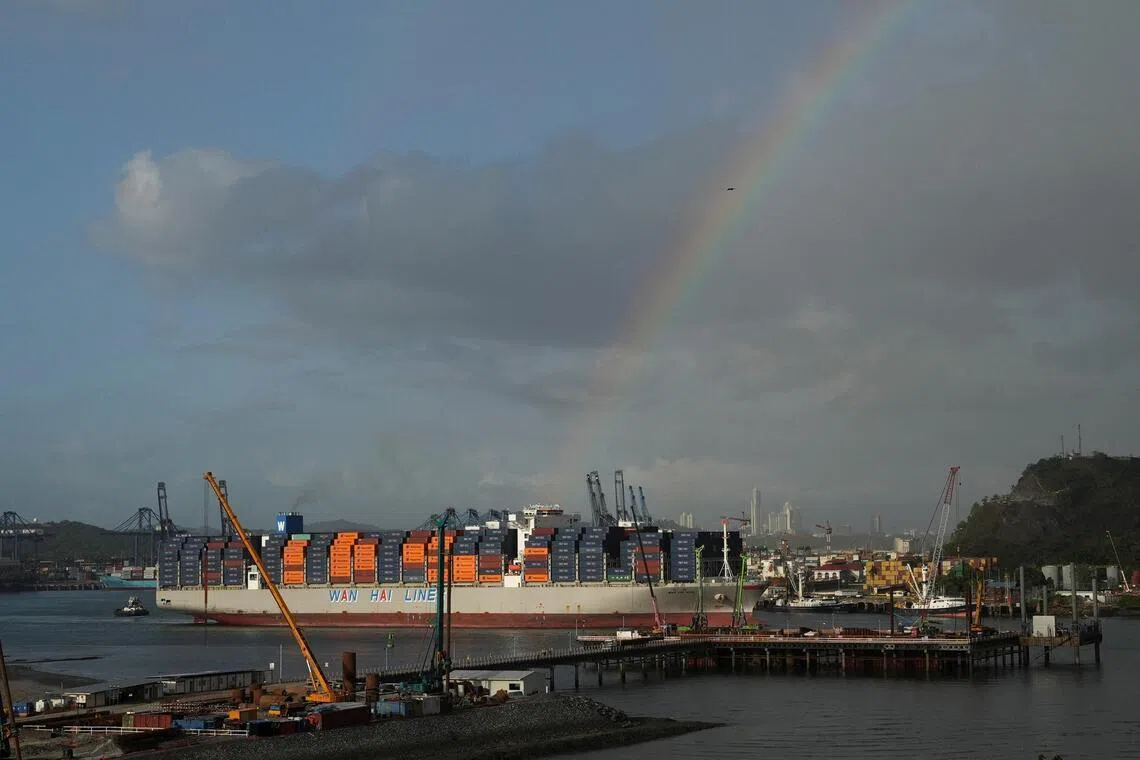 Most traffic increases were registered by tankers carrying energy products, including liquefied natural gas, car carriers and dry bulk carriers, according to the report.