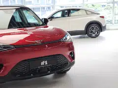 Observers say that the price advantage of electric vehicles in Singapore will continue to be as much as S$50,000 cheaper than petrol-powered ones. 