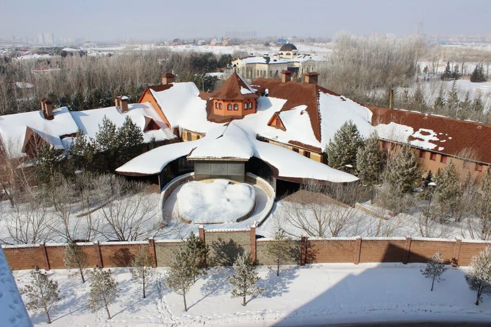The 2,878-square-metre house has a pool with a unique water feature, a dance club and a theatre in addition to 30 rooms that include sleeping quarters with a rare four-person bed.