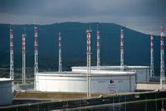 A proposal to impose sanctions on any company or individual in any country involved in a Russian oil and gas sale, with Russia paying a per shipment fee to the US Treasury to avoid these so-called secondary sanctions, would ideally pressure Kremlin into serious negotiations to end the war against Ukraine.