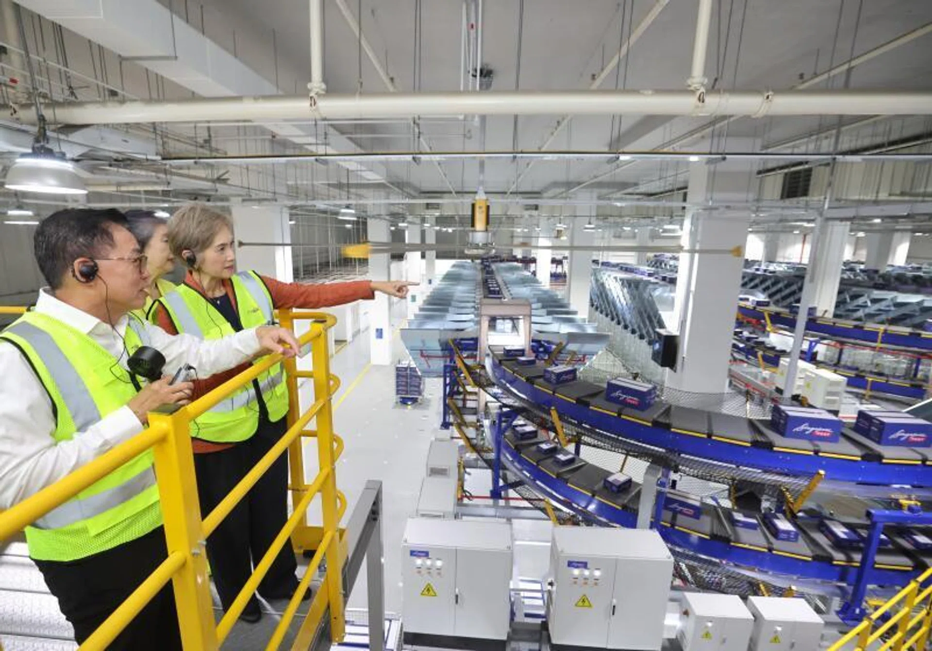 SingPost unveils S$30 million sortation machines that will b