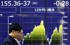 Japanese investors invested a net 489.8 billion yen (S$4.2 billion) into overseas stocks, for a sixth straight week through Jan 18.