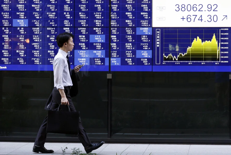 Tokyo, Hong Kong, Sydney and Manila stocks rose while Shanghai, Singapore, Seoul, Wellington and Taipei shares slipped on Thursday.