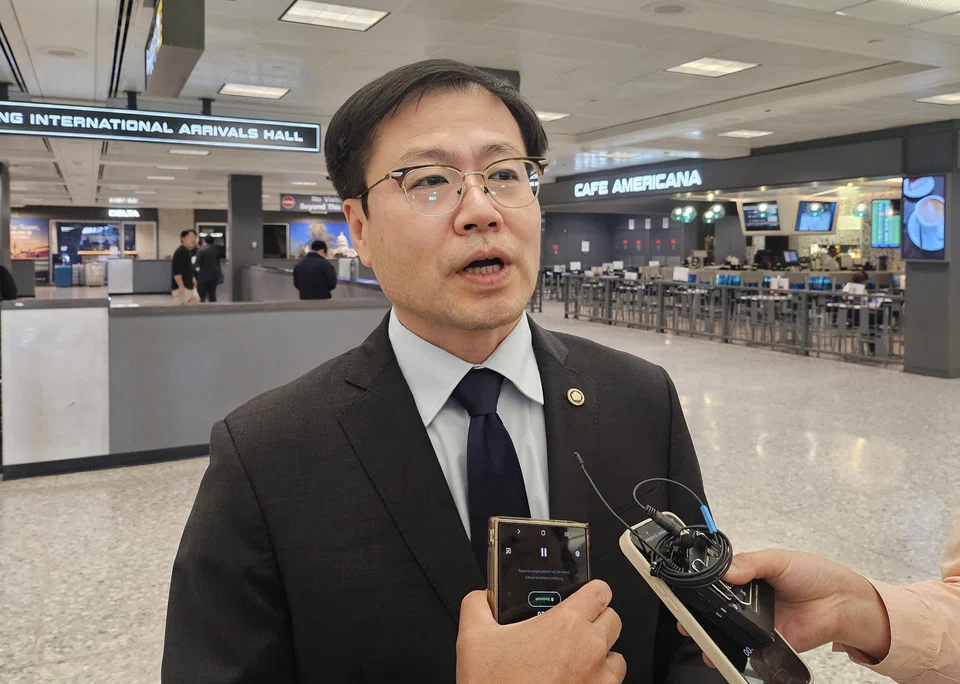 South Korean Trade Minister Yeo Han-Koo speaks to reporters upon his arrival at Dulles International Airport to hold follow-up tariff negotiations with top US officials in Dulles, Virginia, Sep 15, 2025. 