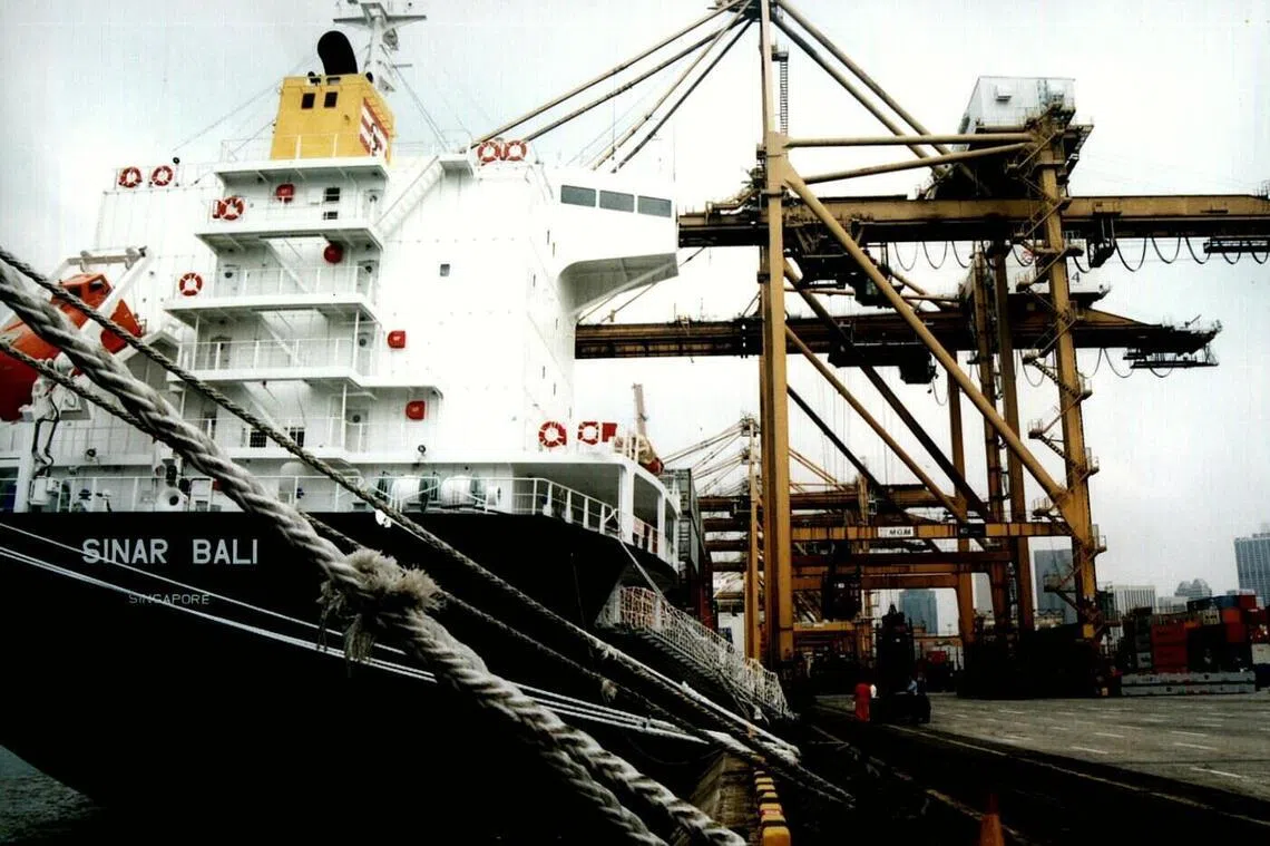 Samudera's board is proposing a special dividend of S$0.044 a share and a final dividend of S$0.0215 a share.