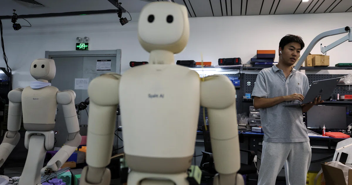 China vows to curb tech bubbles, keep AI risks in check