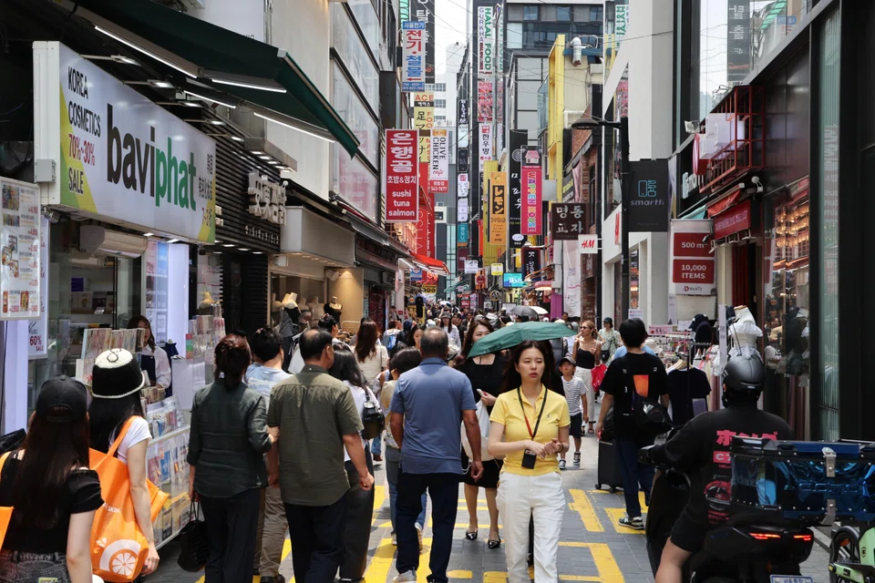 Consumer prices in South Korea rose 2 per cent in February from a year earlier, matching January’s pace, according to official statistics.