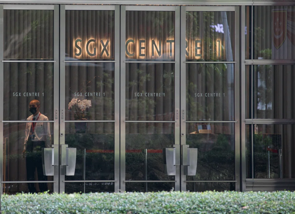 Across the broader market, gainers outnumber losers 78 to 40.