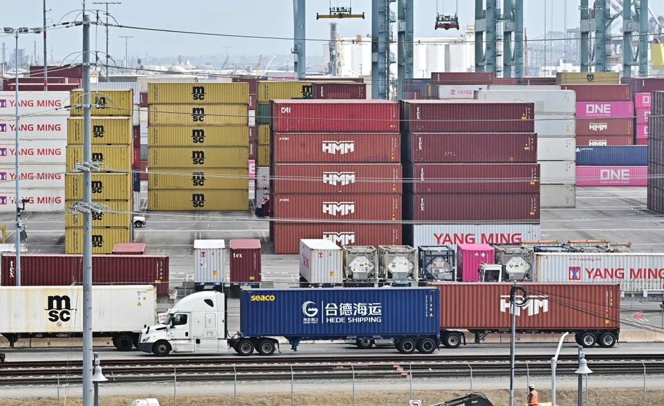 The slump in imports was led by a sharp drop in inbound shipments of nonmonetary gold.