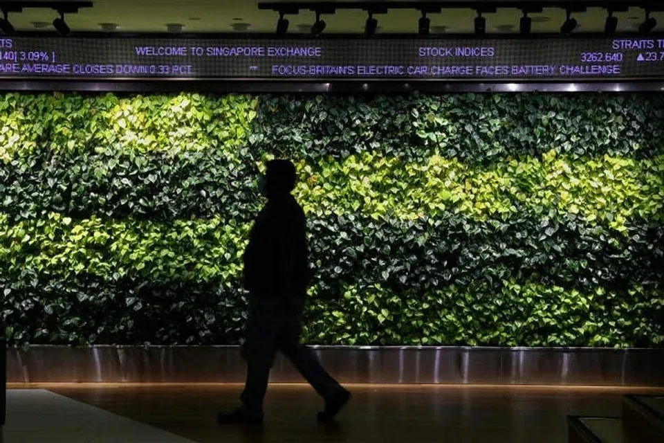 The Sustainability Reporting Advisory Committee has recommended that non-listed companies with an annual revenue of at least S$1 billion make mandatory climate-related disclosures from FY2027. 