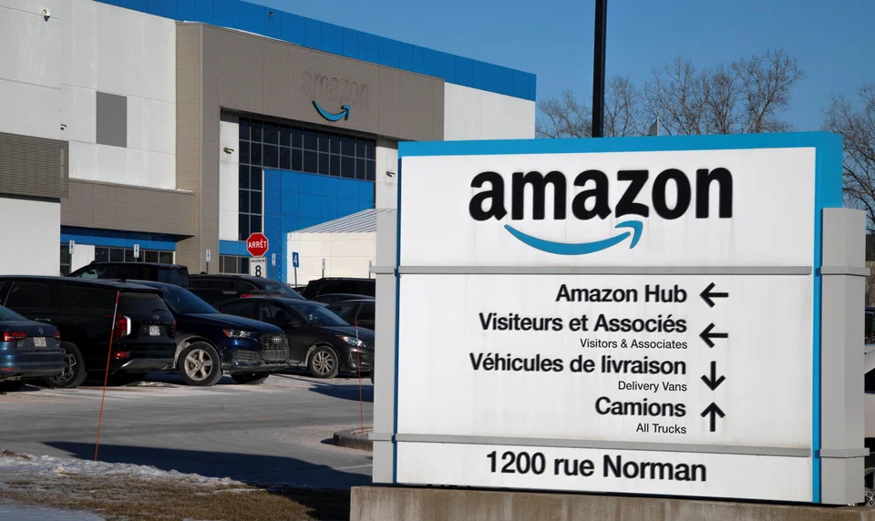 Amazon is in the process of laying off employees in the French-speaking province, and will cut ties with more than 2,600 others who work with delivery partners, according to Quebec’s employment ministry.
