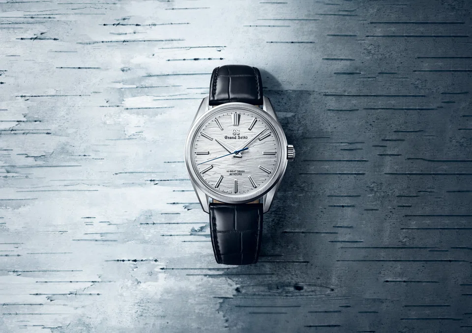 The centre of gravity of the SLGW003 has been lowered to ensure the comfort and stability for which Grand Seiko’s Evolution 9 creations have become renowned.