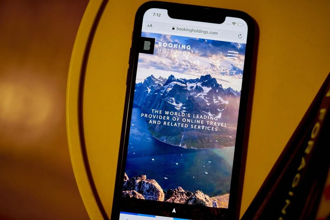 The company expects those initiatives to generate about US$400 million in incremental revenue this year.