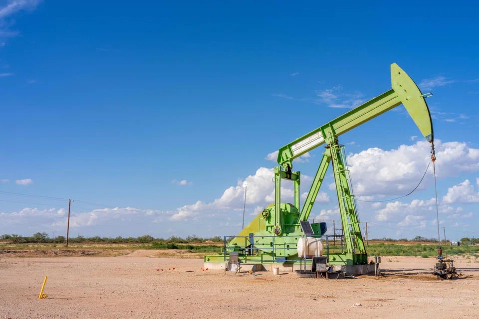 Brent crude futures for November settled 59 cents lower, or 0.8 per cent, to US$73.90 a barrel, while US crude futures for November fell 63 cents, or 0.9 per cent, to US$70.37.