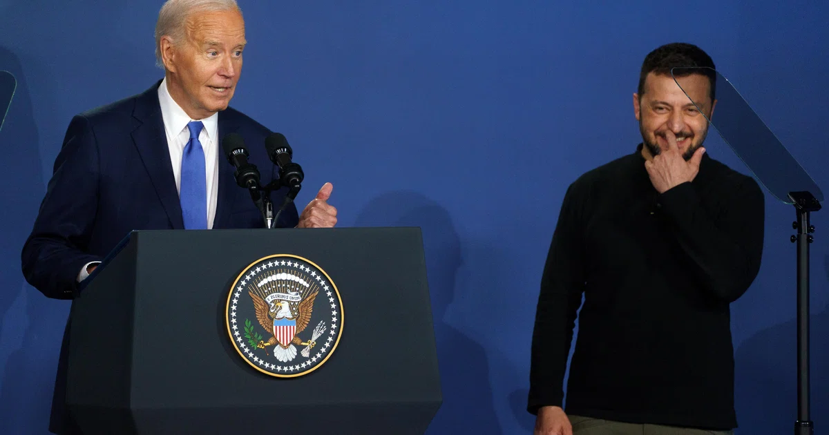 Biden introduces Zelensky as Putin at Nato ceremony, corrects himself ...