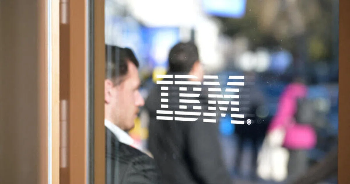 IBM posts 5% sales growth that tops estimates, says infrastructure deals came back