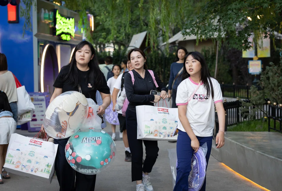 The Caixin/S&P Global services purchasing managers’ index rose to 51.1 in May from 50.7, remaining above the 50-mark that separates expansion from contraction.