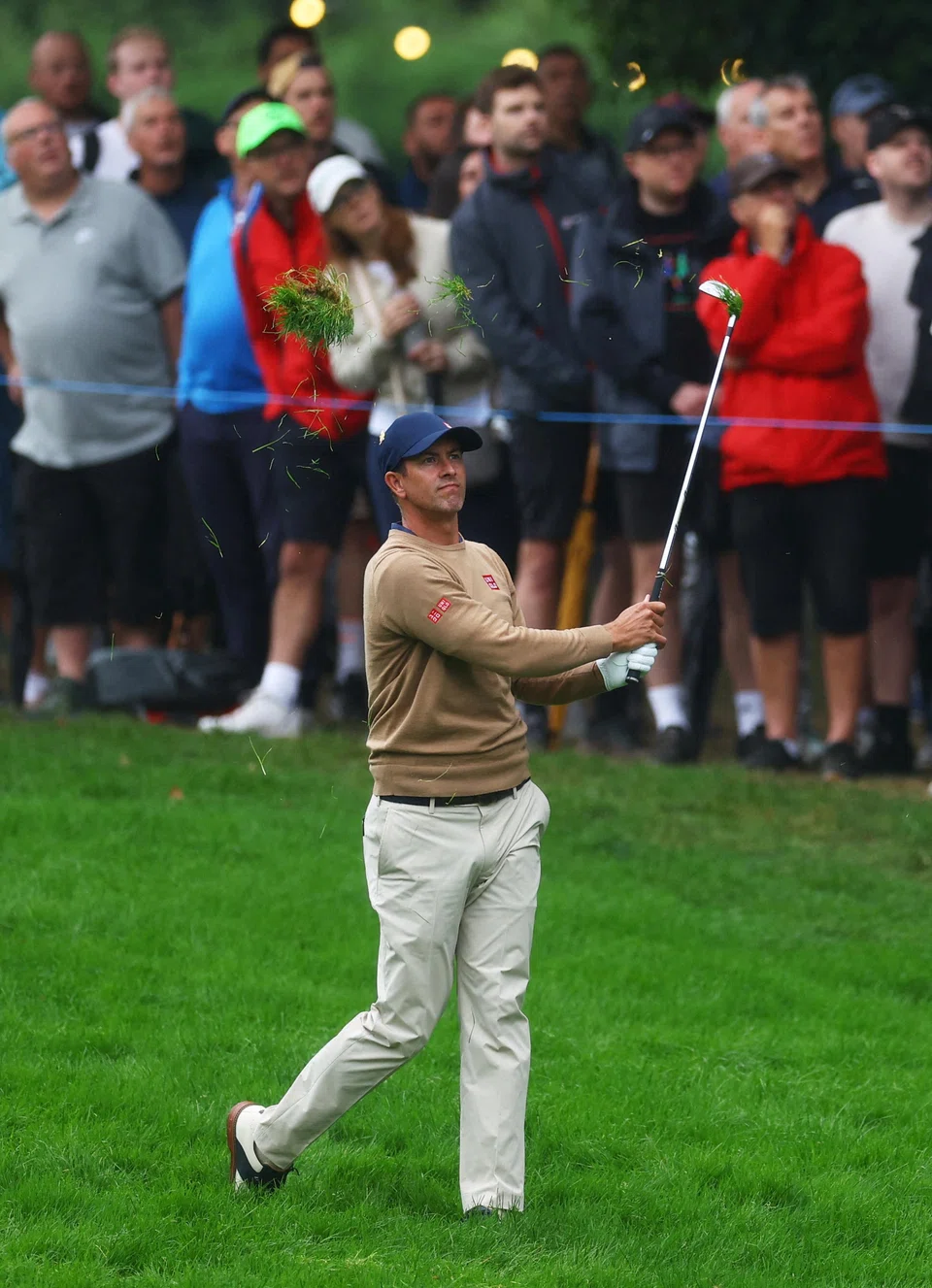 In golf, the winner tends to be the player who makes the fewest errors, not necessarily the one who makes the best shots. Small-cap investors similarly need to avoid mistakes -- but must also find winners.