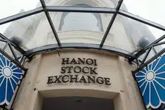 Vietnam’s main stock exchanges in Hanoi and Ho Chi Minh City have both been asked to expedite the introduction of a new trading system to speed up settlement.
