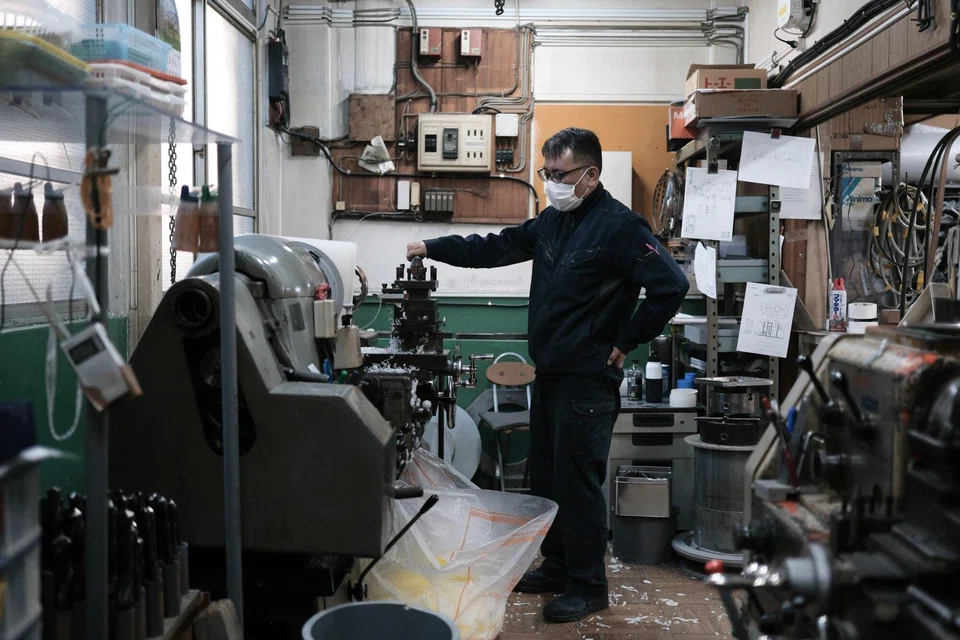 Compared with a year earlier, Japan's core orders, a highly volatile data series seen as a key gauge of capital spending in the coming six to nine months, decreased 4.8 per cent, versus an expected rise of 2.2 per cent.