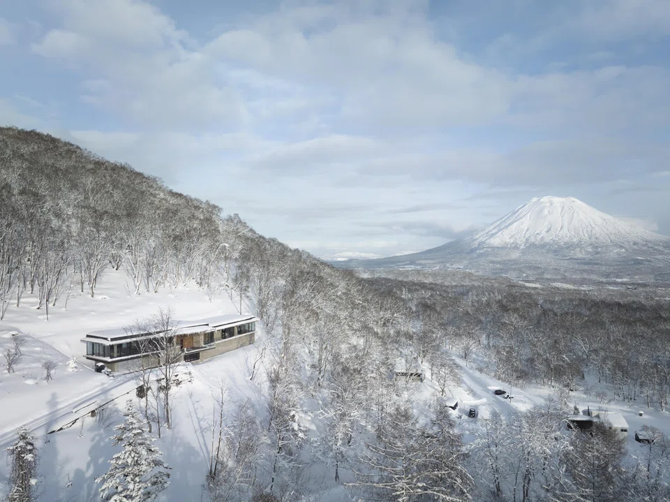 OOAK Niseko is situated high up in the mountain with a spectacular view of Mount Yotei.