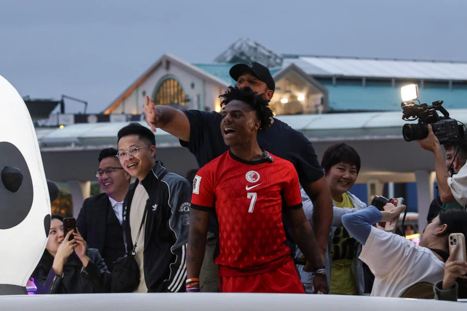 IShowSpeed (centre),  whose real name is Darren Watkins Jr, live-streams regularly to his 38.4 million YouTube subscribers, often for hours at a time. 