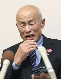 An emotional Toshiyuki Mimaki, who survived the 1945 atomic bombing of Hiroshima, said the win would give a major boost to his organisation's efforts to demonstrate that the abolition of nuclear weapons was possible. 