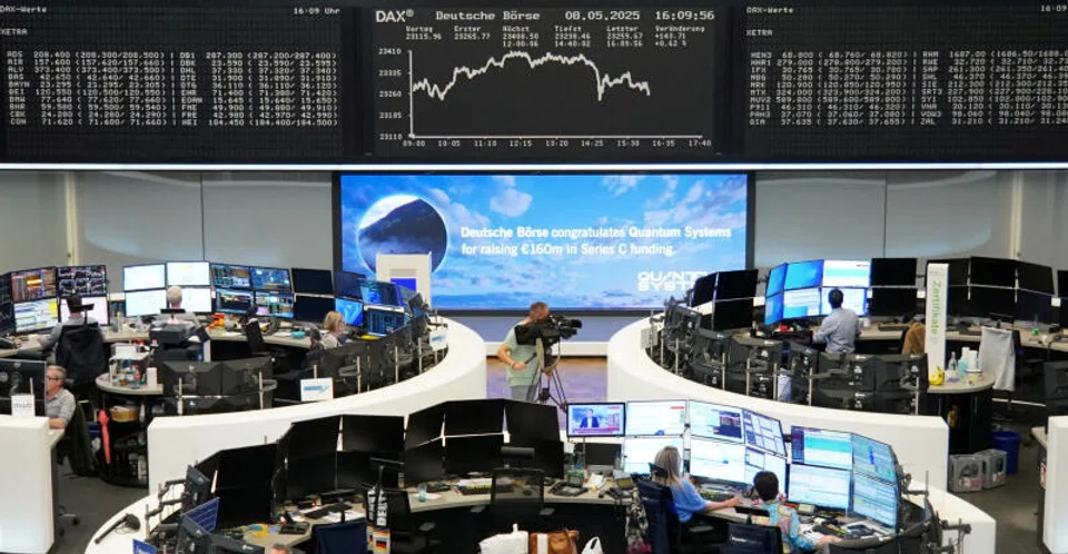 The stock index rose as much as 0.8 per cent to a level of 23,528.88, exceeding the intraday peak set on March 18.