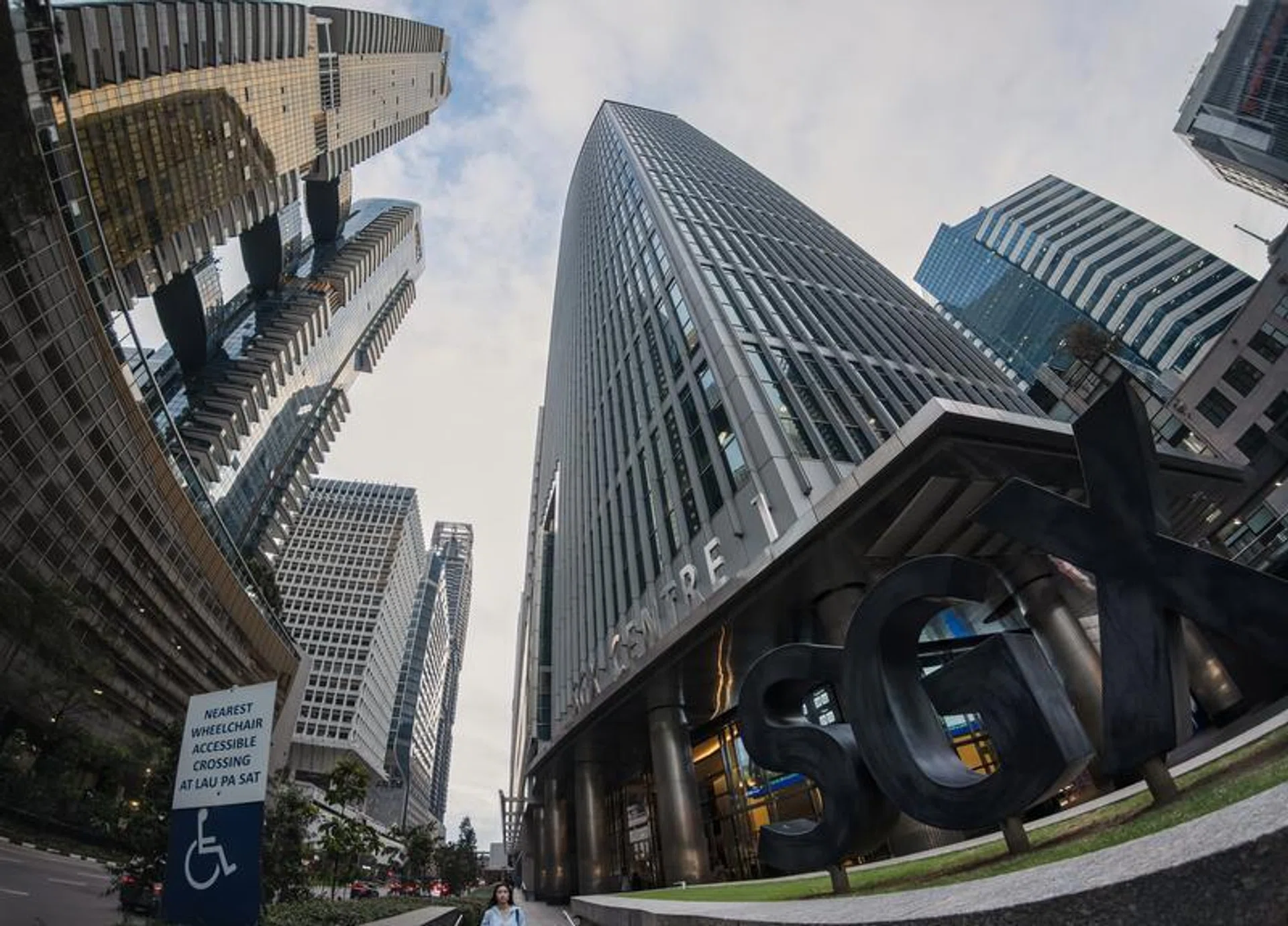 Singapore stocks rise on Monday amid buzz over potential US-Iran deal; STI up 0.1%