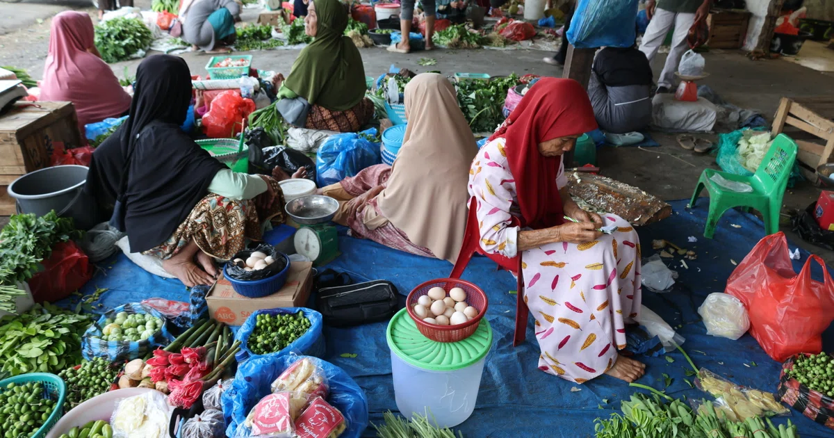Indonesia economic growth slows to 5.3% in Q2, but beats forecast
