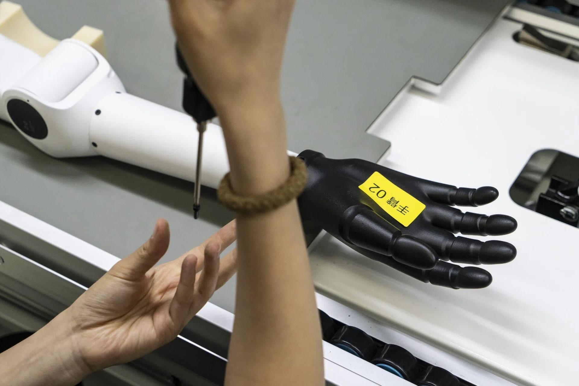 Chinese AI chipmakers poised to gain from Beijing’s tech push