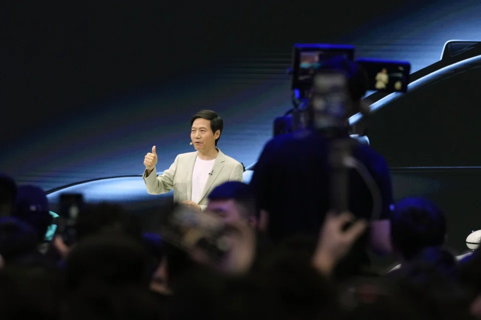 Xiaomi’s Lei Jun, who has nearly 24 million followers on the Chinese social media platform Weibo, is one executive piling pressure on his peers to up their social media game.
