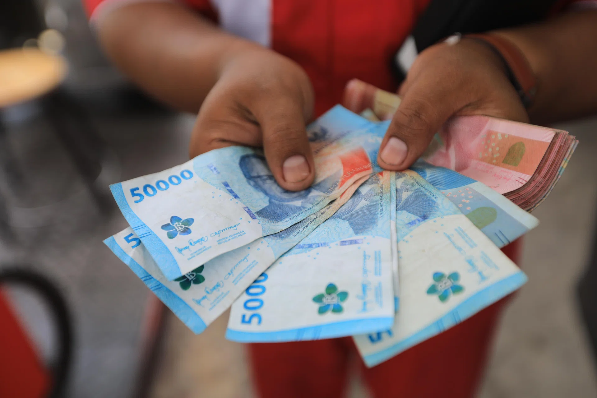 Bank Indonesia’s emergency hike buys time for batt