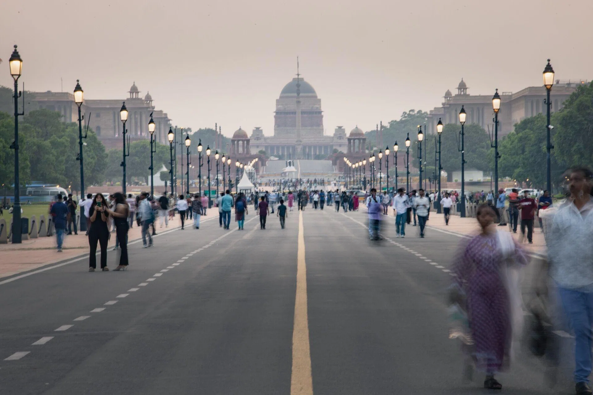 Commonwealth’s economic momentum grows