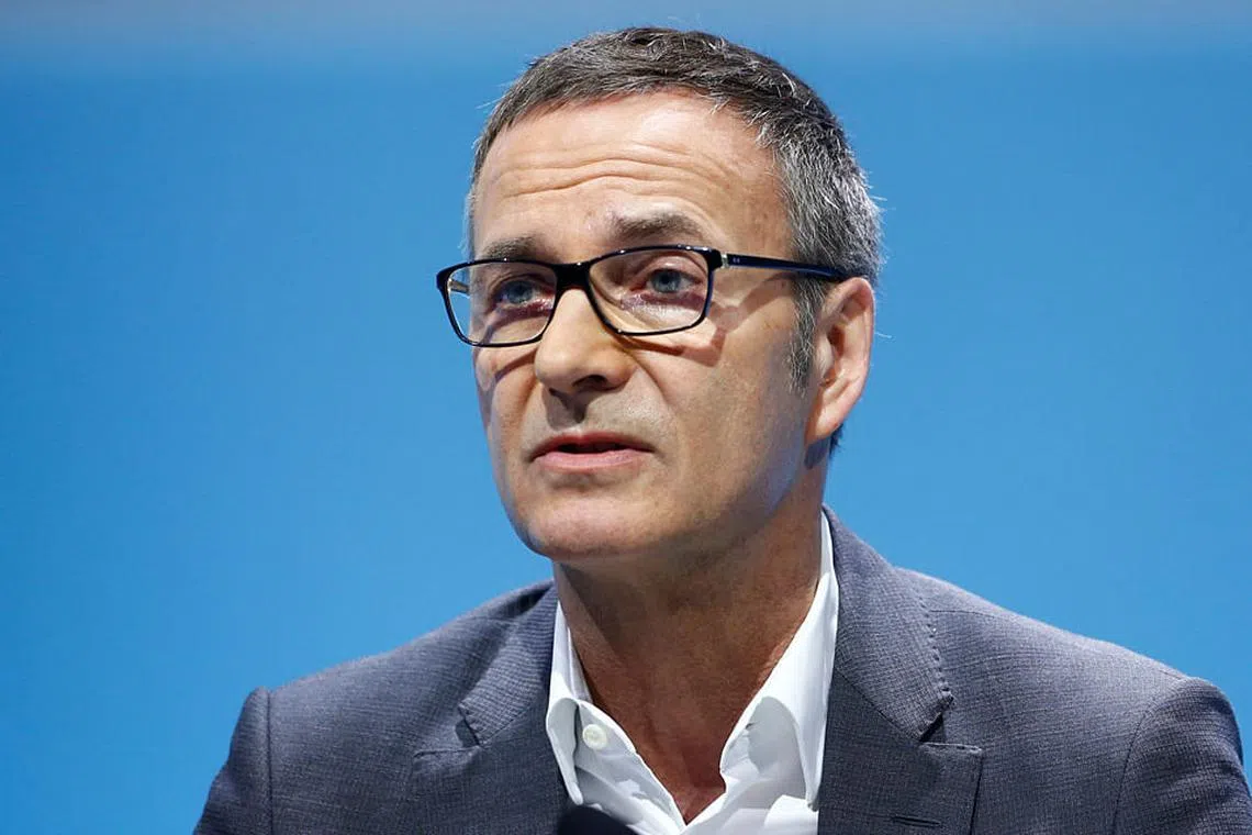 Thyssenkrupp eyeing outgoing Daimler CFO as chairman: sources