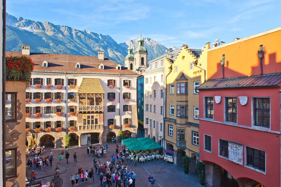 Innsbruck’s Old Town (Alstadt) boasts cobbled-stone lanes and ancient architecture such as the Golden Roof, completed in 1500 for Emperor Maximilian’s wedding.