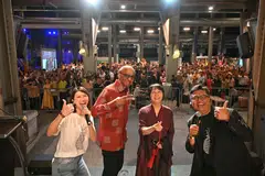 Tharman Shanmugaratnam with his wife Jane Ittogi at his election meeting at Pasir Panjang Power Station on Aug 25, along with the event hosts Karyn Won (left) and Suhaimi Yusof.