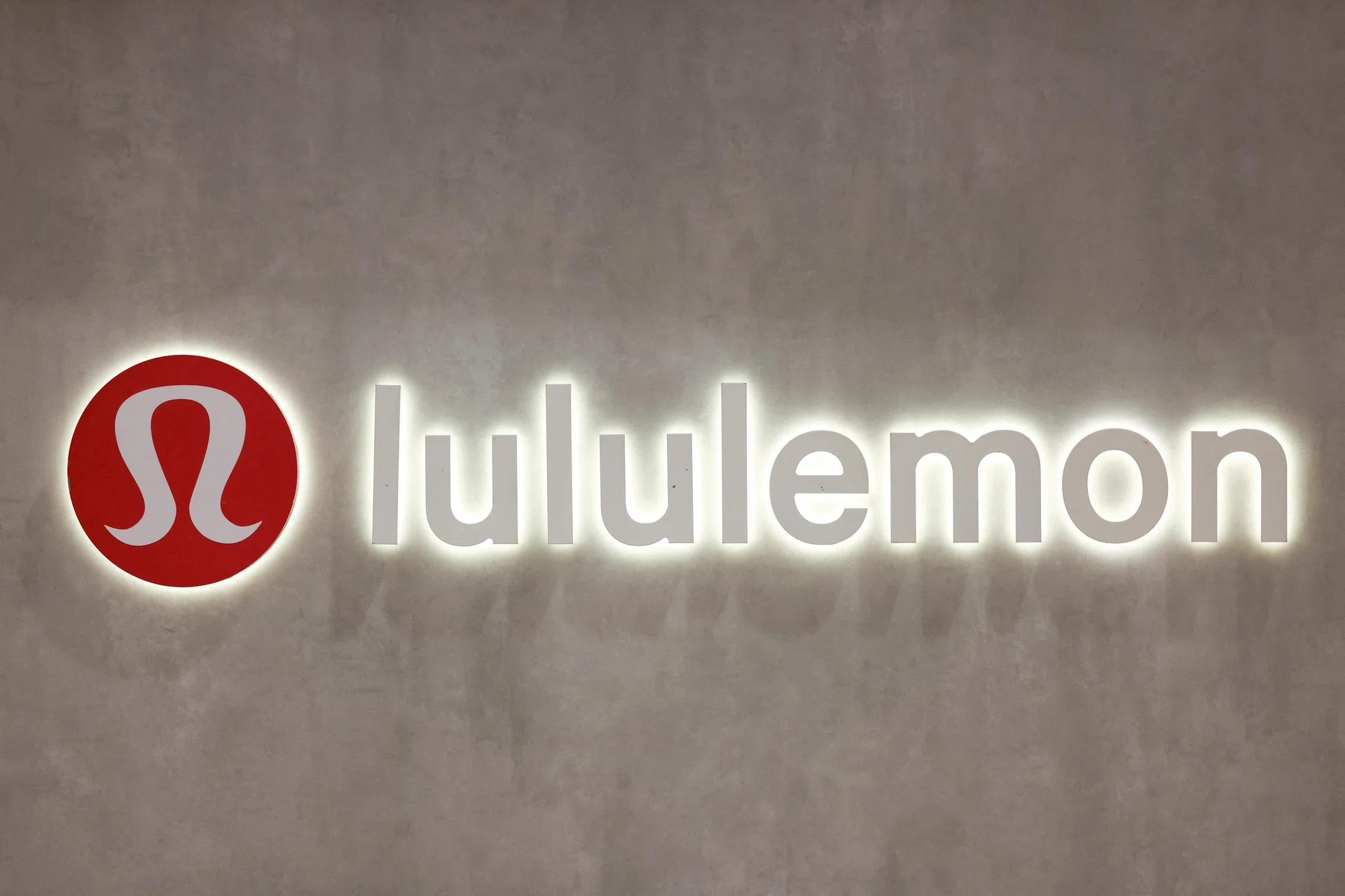 Lululemon says closure of de minimis hole will crush margin