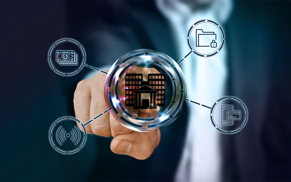 Digital banks must have the ability to operate 24/7, open accounts rapidly and do everything in real time, all backed by cutting-edge technology. 