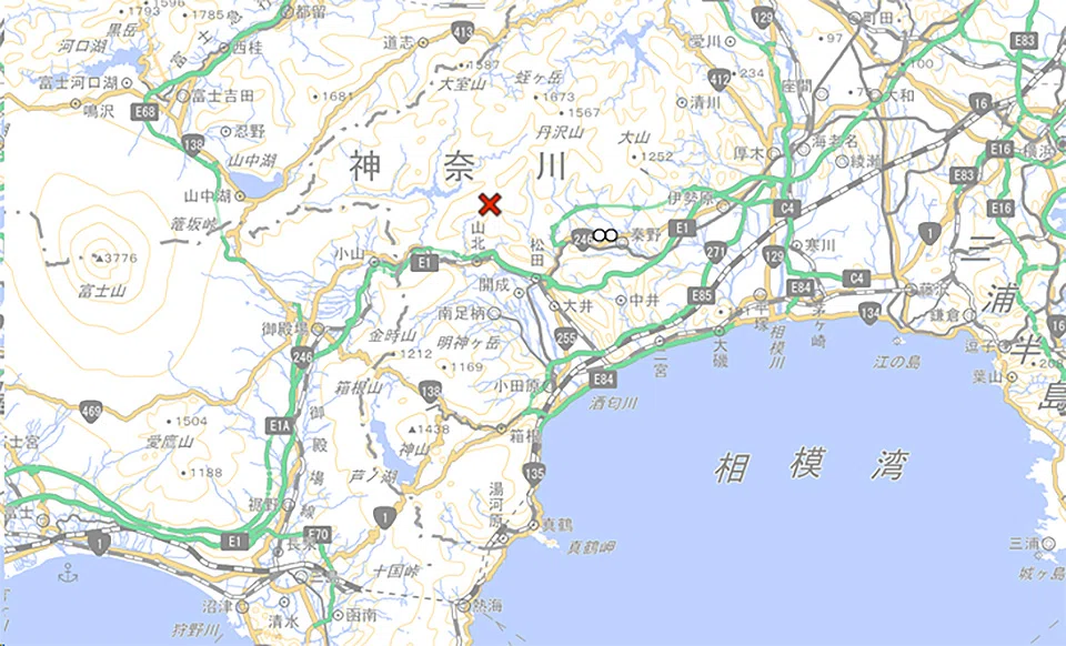 The government issued an emergency warning of a strong tremor for the capital city and Kanagawa, Saitama, Yamanashi and Shizuoka prefecture, without a tsunami alert.