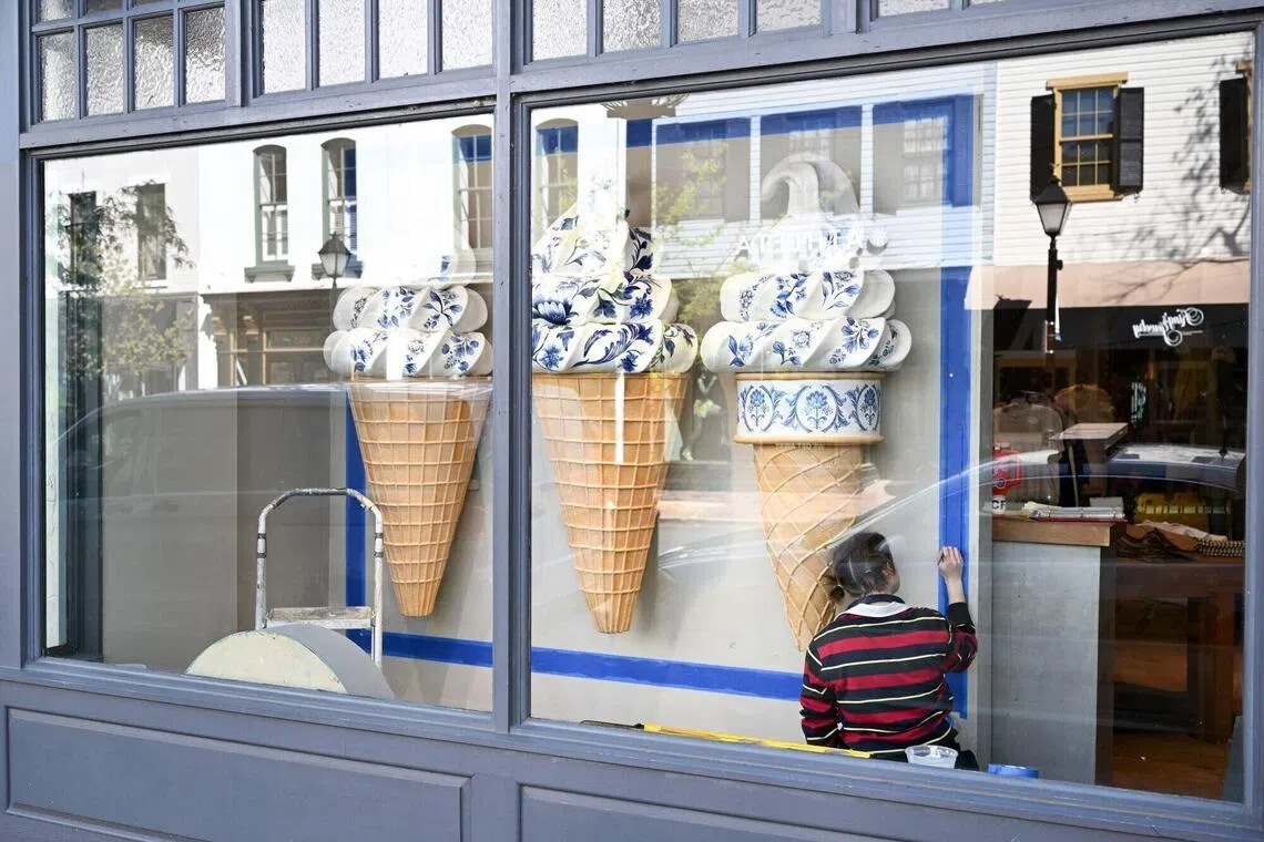 The net share of company owners who expect business conditions to improve declines seven points to 11%, the lowest since October 2024.